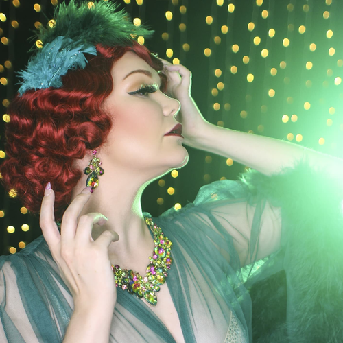 photo number one of Gwen Ruby item GWENRU