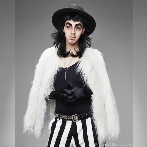 photo number one of Lee VaLone item LEEVA